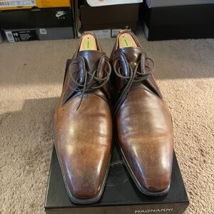 Magnanni Men's Tan Leather Oxfords Sz 9 no box